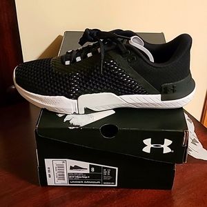 Under Armour tennis shoes